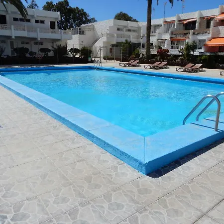 شقة Cozy With Pool طوستا ديل سيلونثيو
