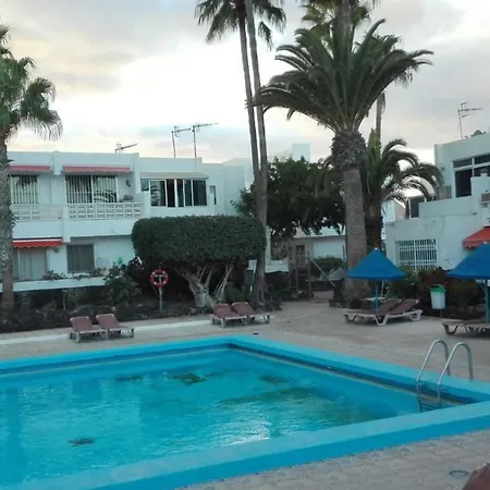 شقة Cozy With Pool